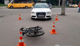 Під час аварії в Полтаві травмувався 12-річний велосипедист