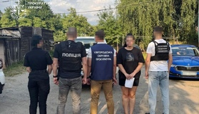 Правоохоронці затримали підозрювану у торгівлі людьми