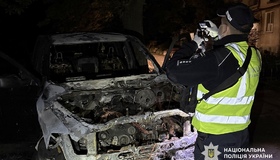 У Кременчуці вночі підпалили три авто — поліція розшукує причетних
