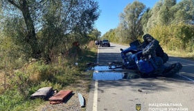 На Полтавщині зіткнулися вантажівка MAN і трактор: водія  госпіталізували