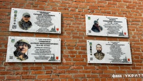 У Полтаві відкрили меморіальні дошки чотирьом загиблим воїнам