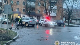 Поліція встановлює обставини ДТП за участі дитини на самокаті