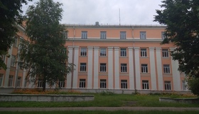 Батьки виступили проти перетворення ліцею №6 у Полтаві на гімназію