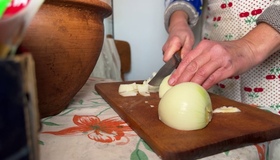 На Полтавщині цибуля здешевшала удвічі