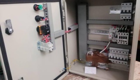 У Полтаві вандали зруйнували кожну третю шафу керування освітленням