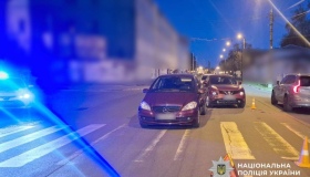 У Полтаві на вул. Соборності зіткнулися два авто: травмовано дитину