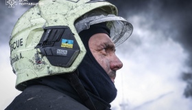Пожежа: ворожий дрон влучив у промислове підприємство під Полтавою
