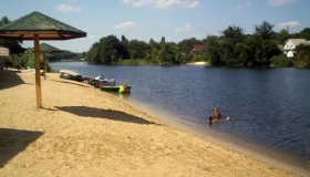 На деяких пляжах області вода не відповідає санітарним нормам