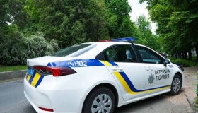 У Полтаві чоловік порізав колеса п&rsquo;яти автомобілів: поліція затримала підозрюваного