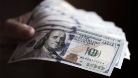 На Полтавщині шахрайка виманила у пенсіонерки 3000 доларів