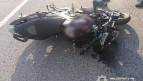 На Полтавщині мотоцикліст потрапив під колеса джипу