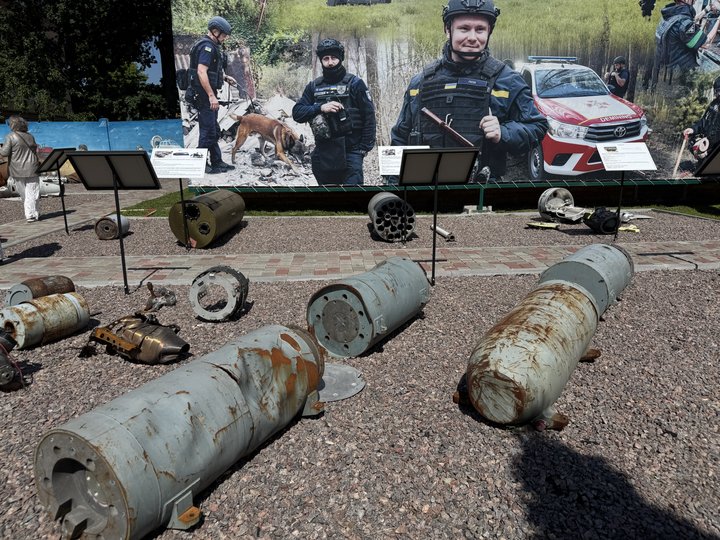 "Шахеди", "Іскандер" і ФАБи: на Полтавщині створили музей зброї просто неба