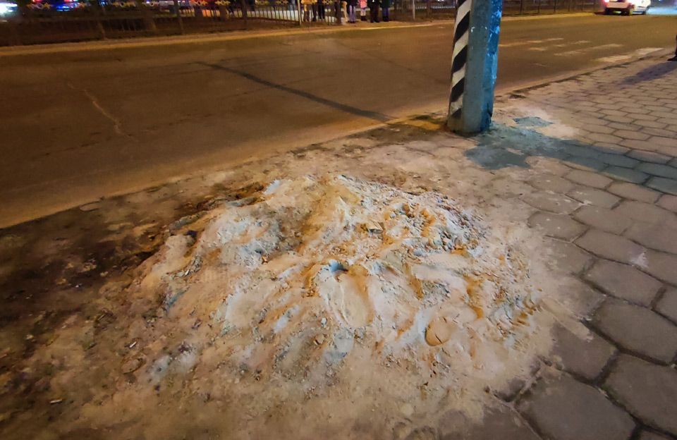 На сотню дитячих майданчиків у Полтавській громаді завезли пісок